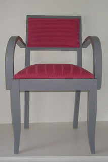 fauteuil gris et rose